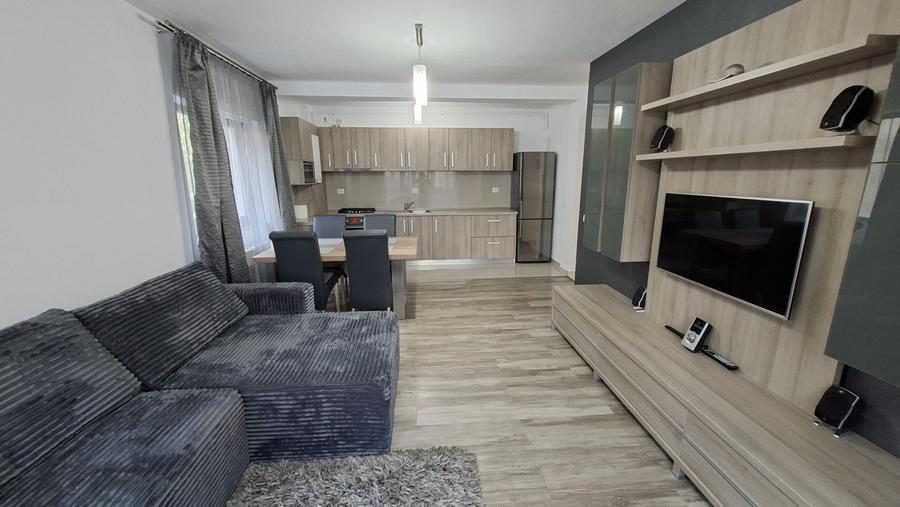 Apartament cu 3 camere decomandat în Mărăști