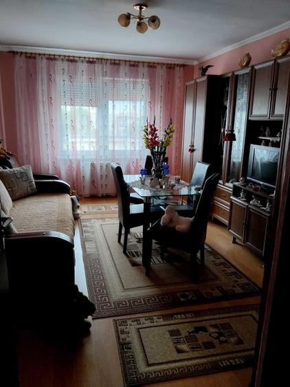 Apartament cu 2 camere decomandat în Ultracentral