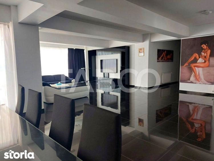 Apartament cu 3 camere decomandat în Vasile Aaron