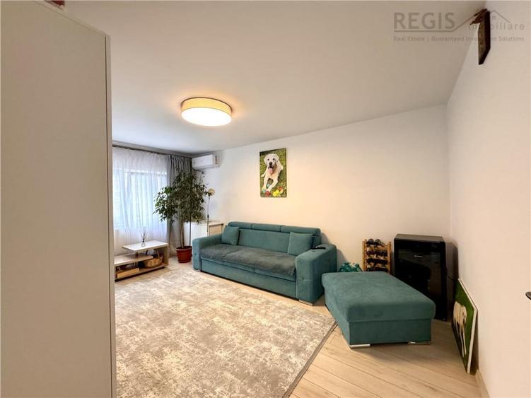 Apartament cu 3 camere decomandat în Triaj