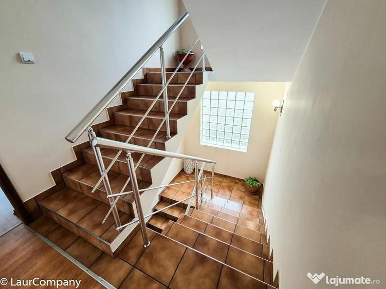 Casă cu 5 camere cu Teren 506 Mp în Prundu