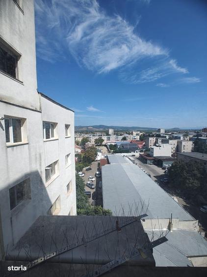 Apartament cu 4 camere decomandat în Decebal