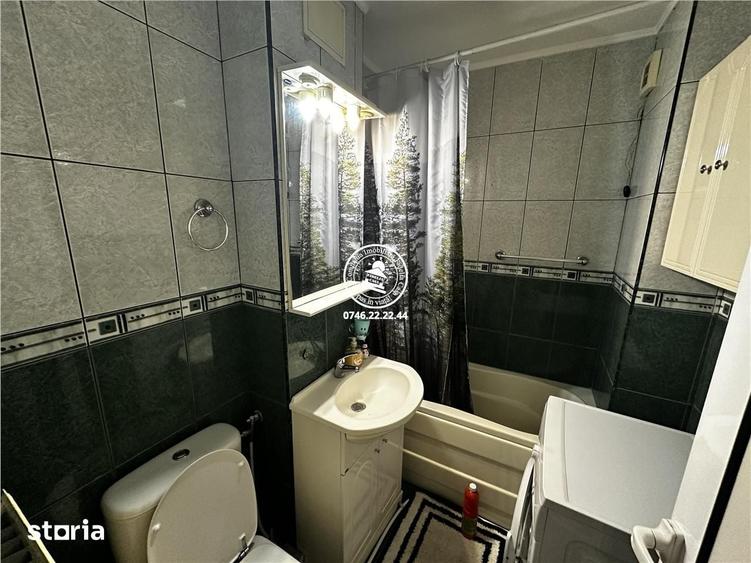 Apartament cu 3 camere decomandat în Mircea cel Bătrân