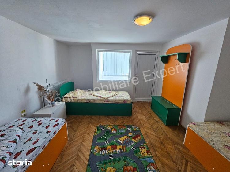 Casă cu 7 camere cu Teren 1340 Mp în Curtea de Argeș