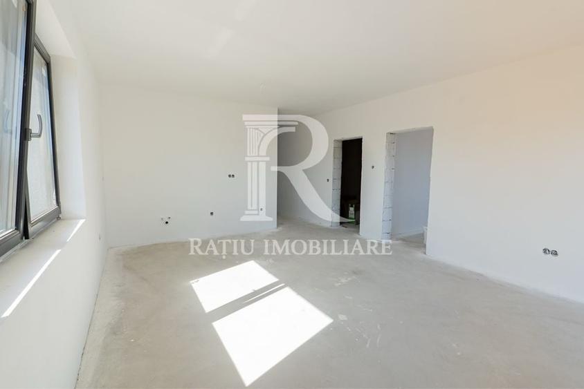 Casă individuală cu 4 camere cu Canalizare în Oșorhei