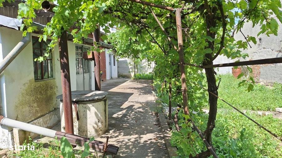 Casă cu 4 camere în Afumați