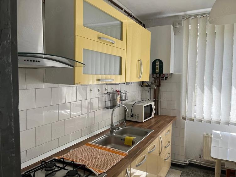 Apartament cu 2 camere decomandat în Cedonia
