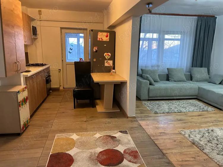 Apartament cu 3 camere în Orașul de Jos