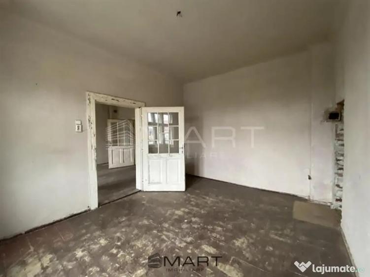 Apartament cu 5 camere decomandat în Turnișor