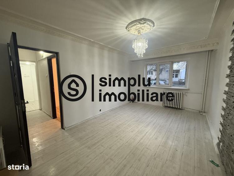 Apartament cu 4 camere decomandat în Valea Rosie