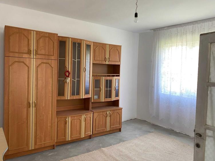 Casă cu 4 camere în Letca