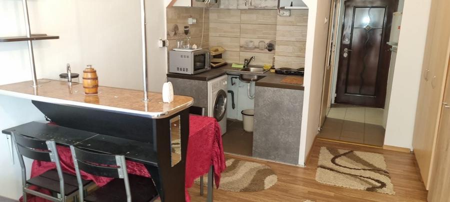 Garsonieră decomandată în Izvor