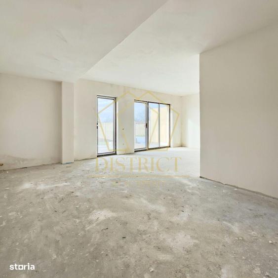 Casă cu 4 camere cu Teren 357 Mp în Sânandrei