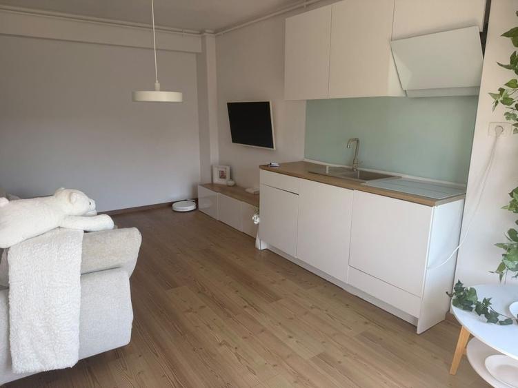 Apartament cu 2 camere decomandat în Tomis Plus
