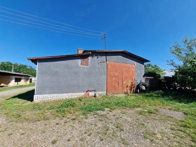 Teren de 7075 mp, în Bârsa