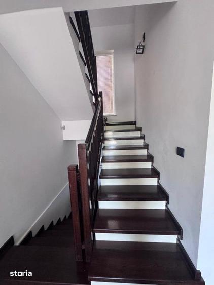 Casă cu 5 camere cu Teren 450 Mp în Satu Mare