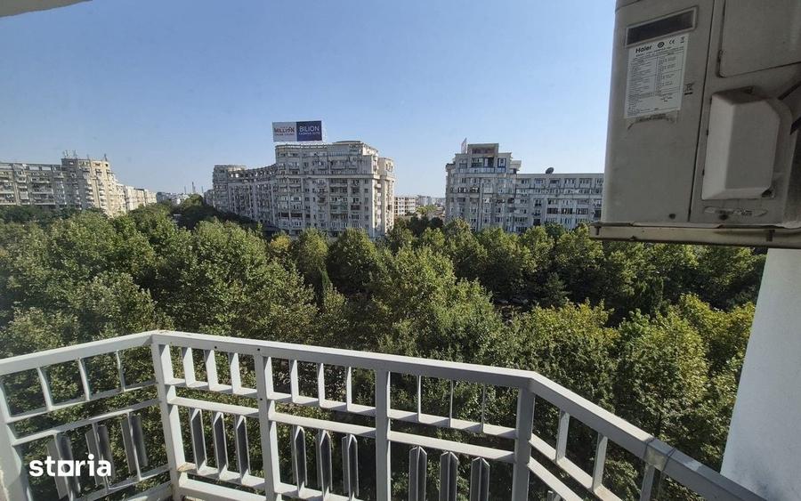 Apartament cu 3 camere în Centrul Civic