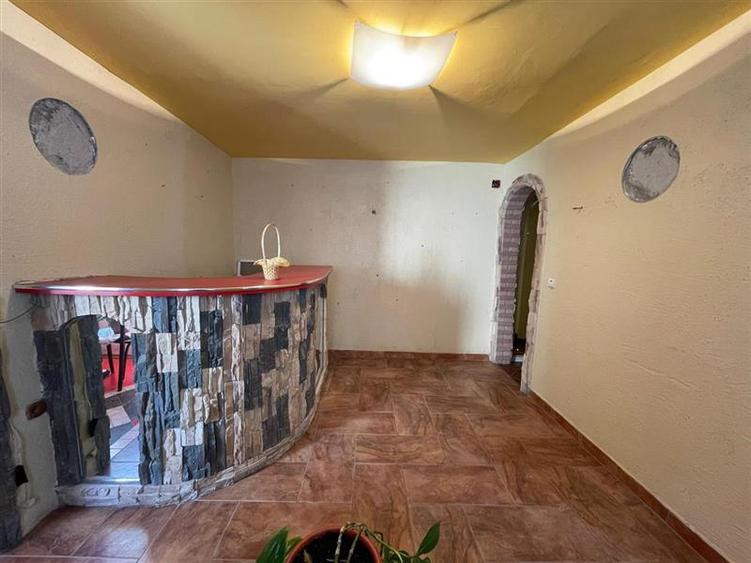 Apartament cu 2 camere semidecomandat în 23 August