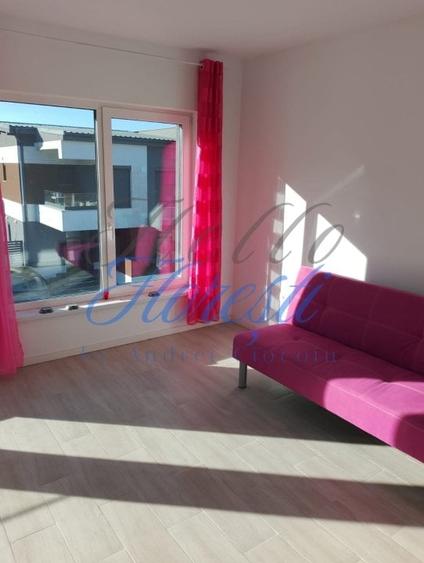Duplex cu 4 camere cu Canalizare în Florești