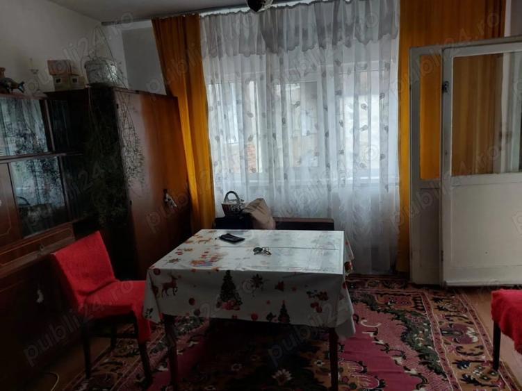 Garsonieră decomandată în Central