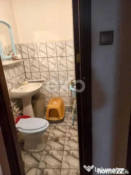 Apartament cu 4 camere decomandat în Prundu