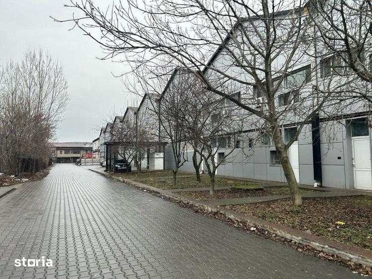 Spațiu comercial, de 14,000 mp, în Central