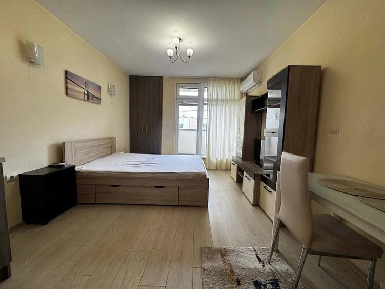 Garsonieră decomandată în Gorjului