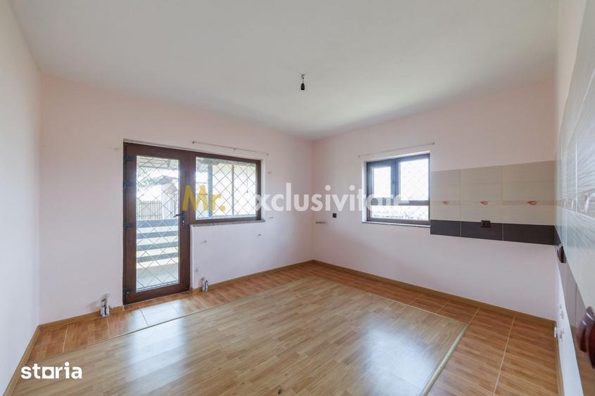 Casă cu 4 camere cu Teren 705 Mp în Central