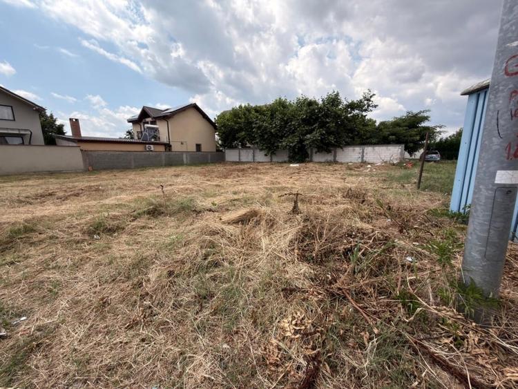 Teren Construcții intravilan de 588 mp, în Sud-Est