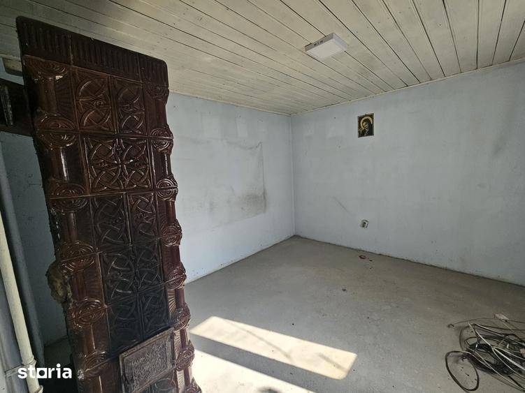 Casă cu 3 camere cu Teren 800 Mp în Ițcani