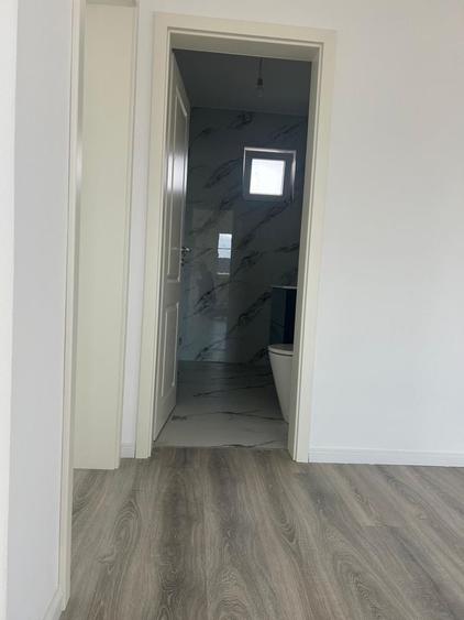 Casă cu 3 camere în Sântandrei