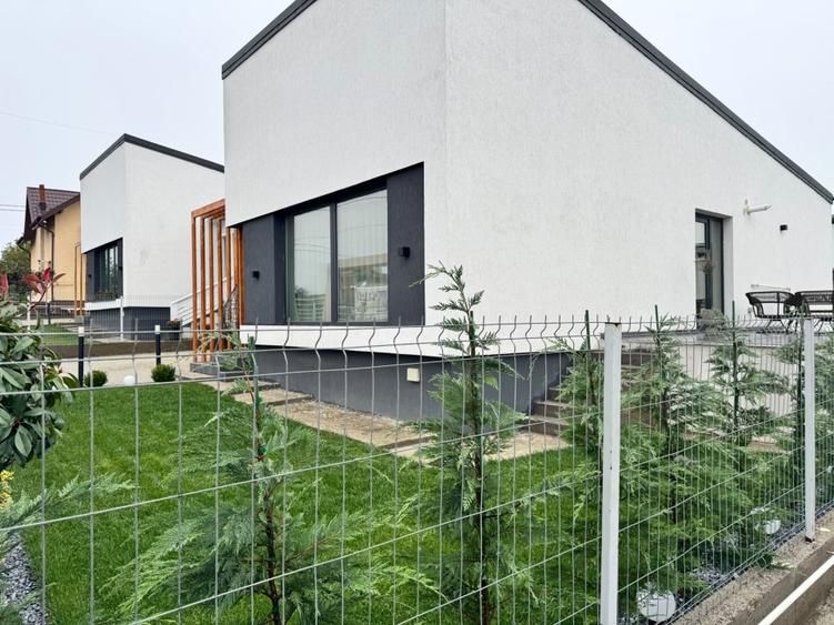 Casă individuală cu 4 camere cu Teren 500 Mp în Găureni