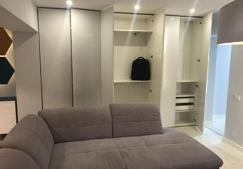 Apartament cu 2 camere decomandat, mobilat în P-ța Alba Iulia