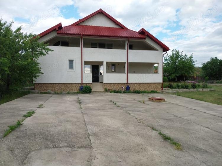 Casă cu 4 camere cu Teren 1500 Mp în Izvoru Dulce (Beceni)
