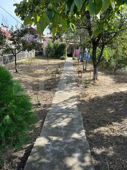 Casă individuală cu 4 camere cu Teren 2453 Mp în Găești