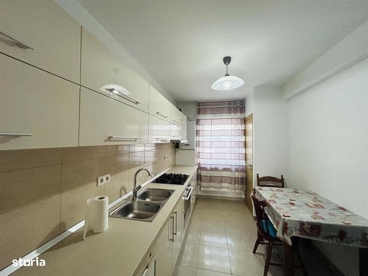 Apartament 3 camere decomandat 67 mp balcon 14 mp Selimbar - 2