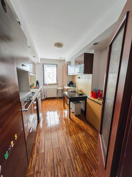 Apartament cu 2 camere semidecomandat în Berceni