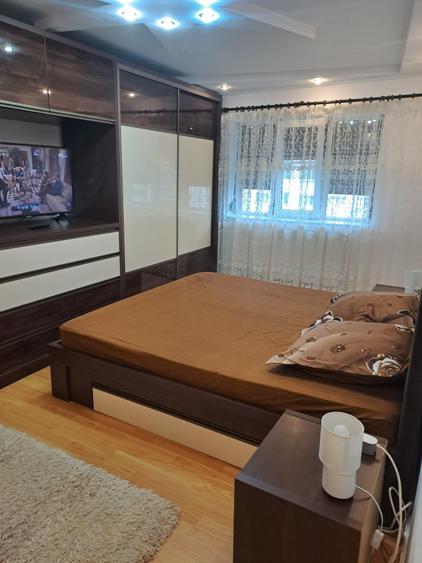 Casă cu 2 camere în Școlilor