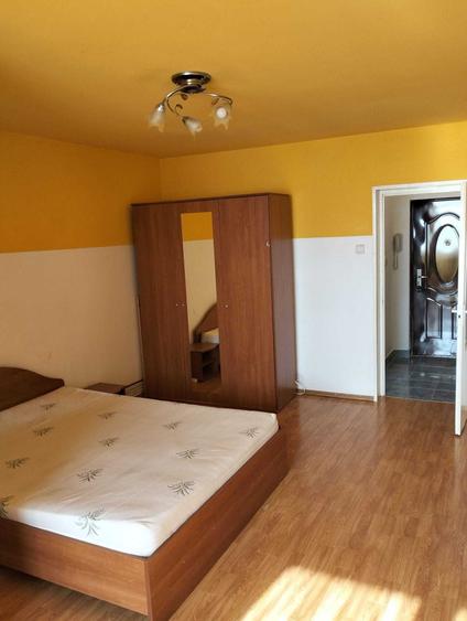 Garsonieră semidecomandată în Central