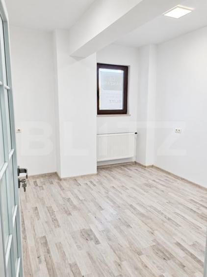 Apartament cu 3 camere decomandat în Independenței