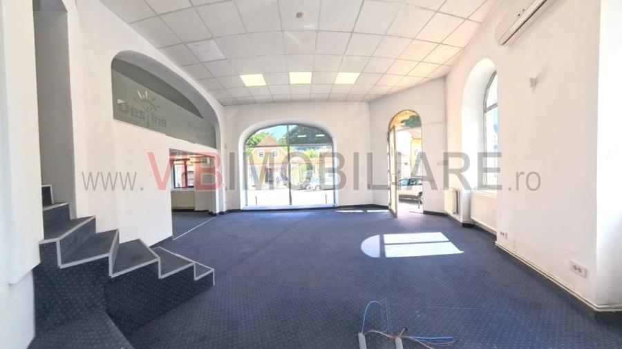 Spațiu comercial, de 70 mp, în Central