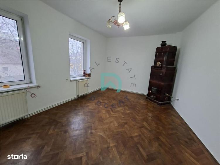 Casă cu 6 camere cu Teren 50 Mp în Centrul Istoric