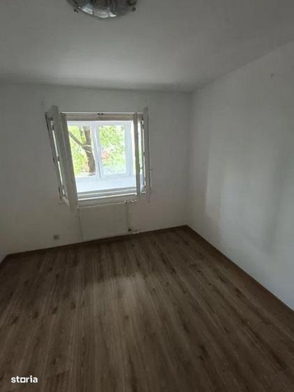 Apartament cu 3 camere în Constructorilor