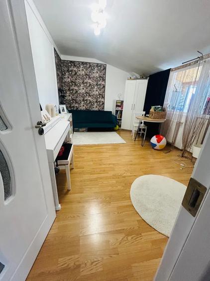 Apartament cu 2 camere decomandat, mobilat în Nicolina