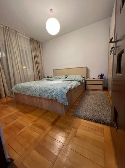 Apartament 3 camere - mobilat si utilat - etaj 2 - zona Lipovei - 20
