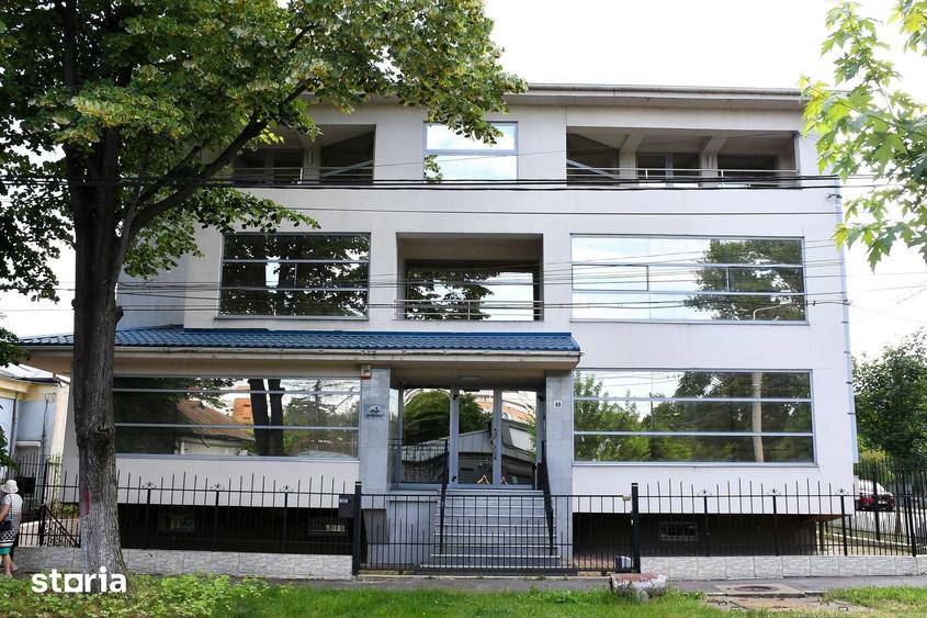 Spațiu comercial, de 480 mp, în Central