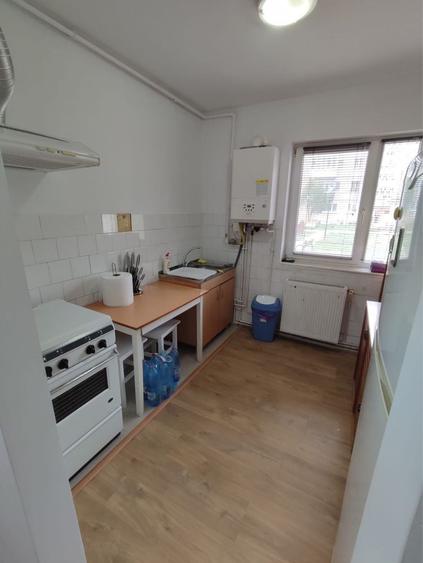 Apartament cu 2 camere semidecomandat în Gojdu