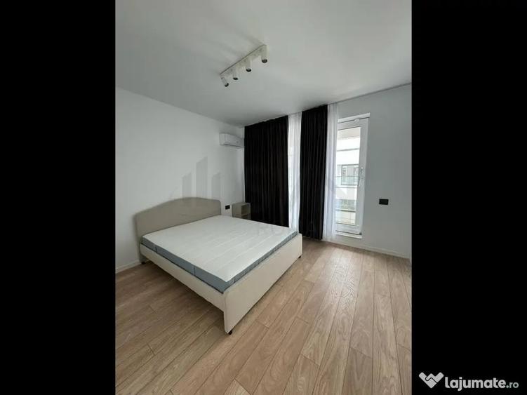Casă cu 5 camere cu Teren 260 Mp în Pipera