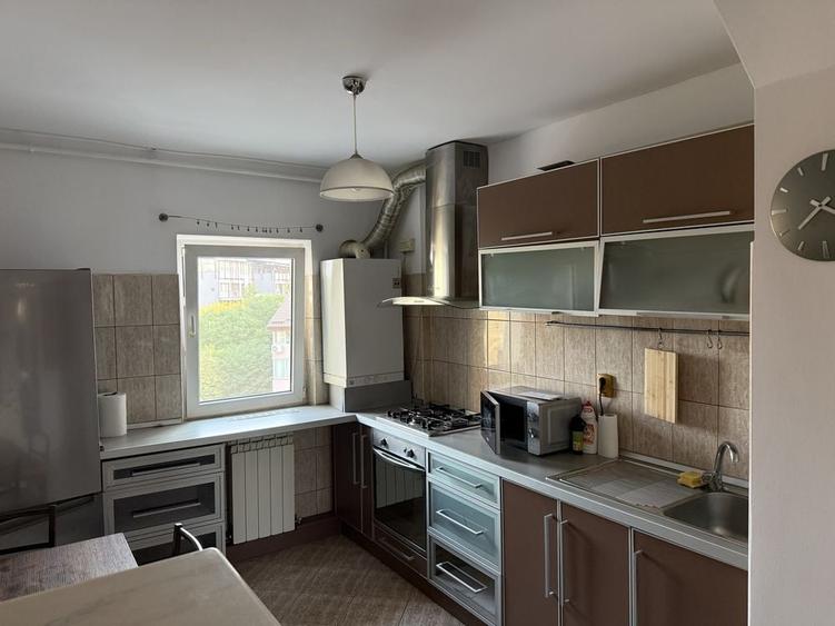 Apartament cu 2 camere decomandat în Ultracentral