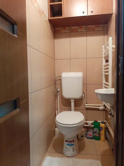 Apartament cu 3 camere semidecomandat în Apărătorii Patriei